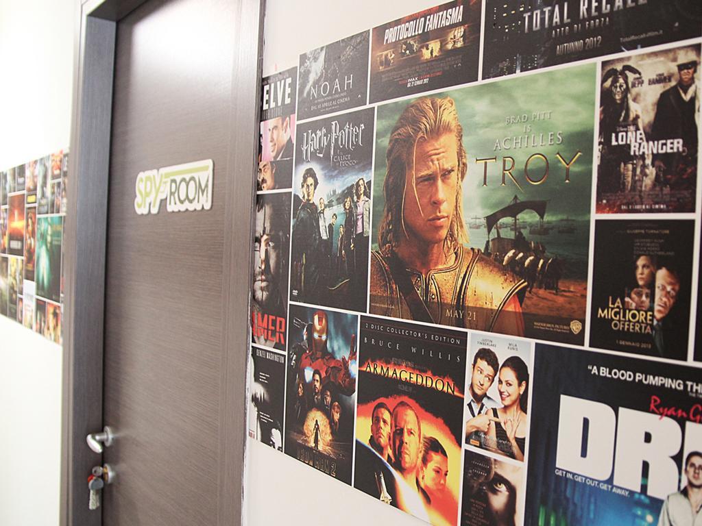 Movie 2* Rom